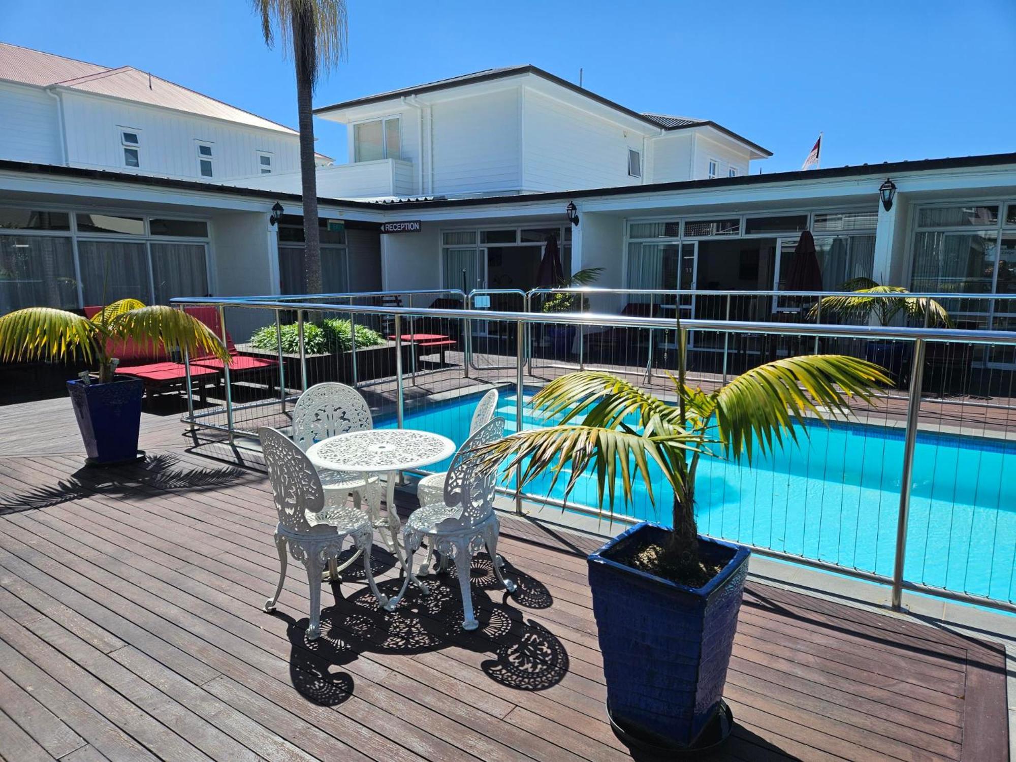 راسيل Commodores Lodge المظهر الخارجي الصورة