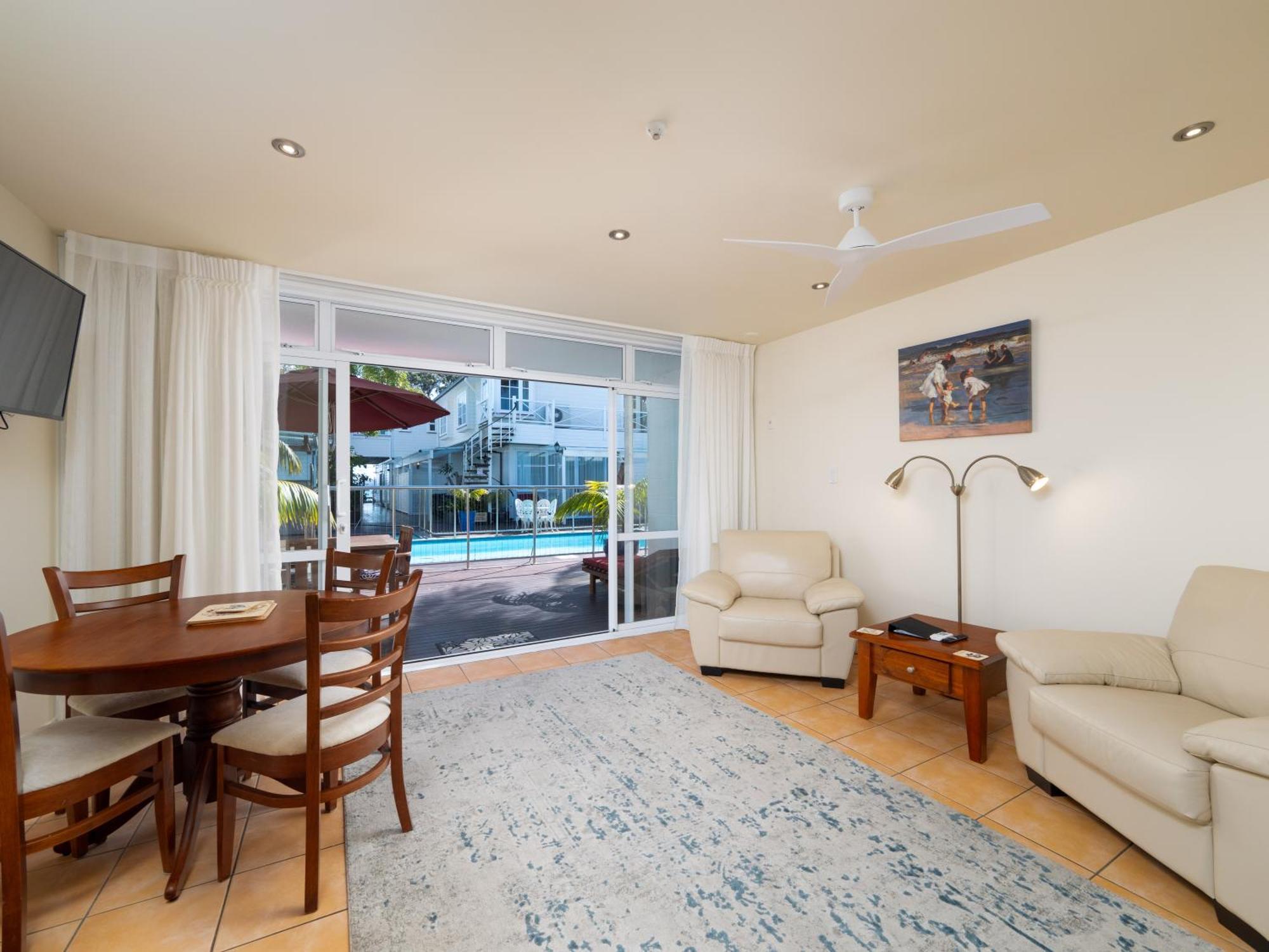 راسيل Commodores Lodge المظهر الخارجي الصورة